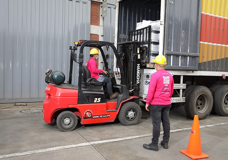 montacarguista-servicios-almacenes-anc-logistica-integral